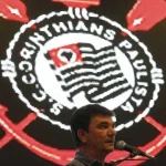 corinthians:-queda-de-andres-teve-bate-boca,-vice-expulso-e-espuma
