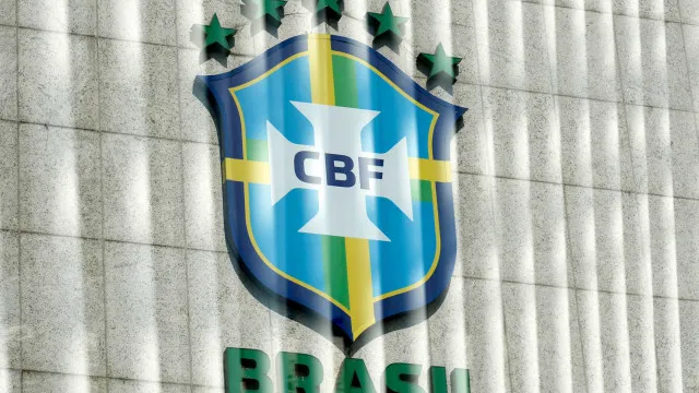 cbf-preve-regra-para-punir-clubes-por-pressao-de-torcidas-em-atletas-em-cts