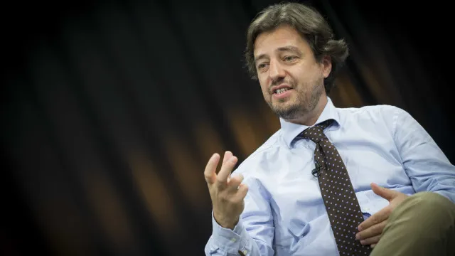 “passos-compreende-que,-provavelmente,-o-seu-tempo-politico-ja-passou”
