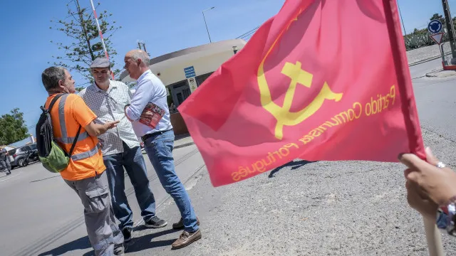 lider-do-pcp-pede-adesao-a-greve-geral-contra-o-pacote-laboral-do-governo