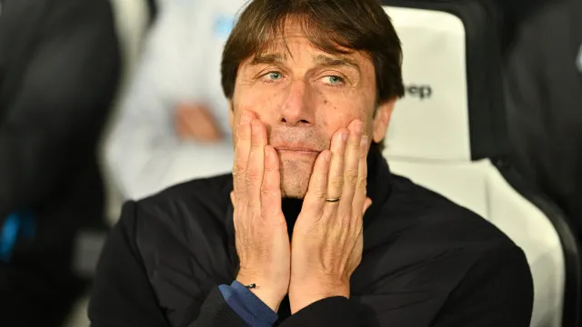 napoli-anuncia-saida-de-antonio-conte-apos-fim-da-temporada