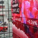 nikkei-dispara-mais-de-4%-na-abertura-da-bolsa-de-toquio