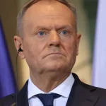 tusk-diz:-assassinato-de-cartunista-russo-critico-de-putin-foi-“politico”