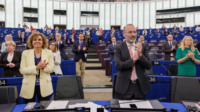 novas-regras-de-expulsao-de-migrantes-aprovadas-no-parlamento-europeu