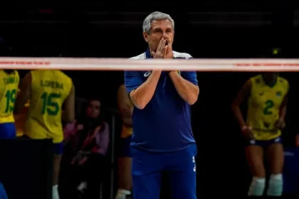 ze-roberto-e-suspenso-por-ma-conduta-e-desfalca-brasil-na-liga-das-nacoes