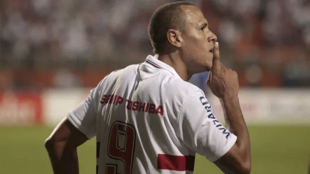 luis-fabiano-anuncia-pre-candidatura-a-deputado-federal-por-sao-paulo:-‘aceitei-o-chamado’