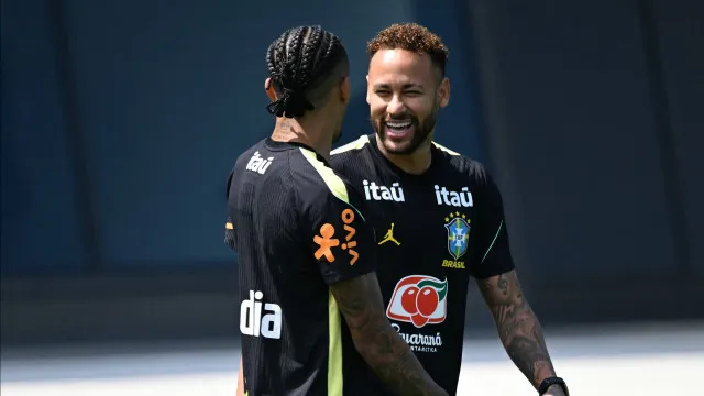 neymar-se-junta-ao-grupo-no-penultimo-treino-antes-do-duelo-contra-o-haiti
