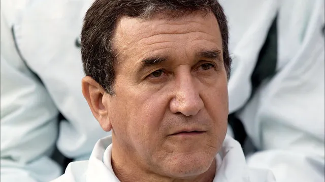 parreira,-tecnico-do-tetra-da-selecao,-e-internado-em-hospital-no-rj