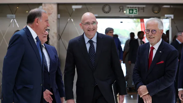 passos-coelho-recusa-esclarecer-critica-a-“prostitutos-sem-carater”