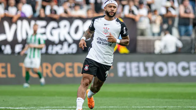 memphis-evita-forcar-volta-ao-corinthians-para-nao-arriscar-copa