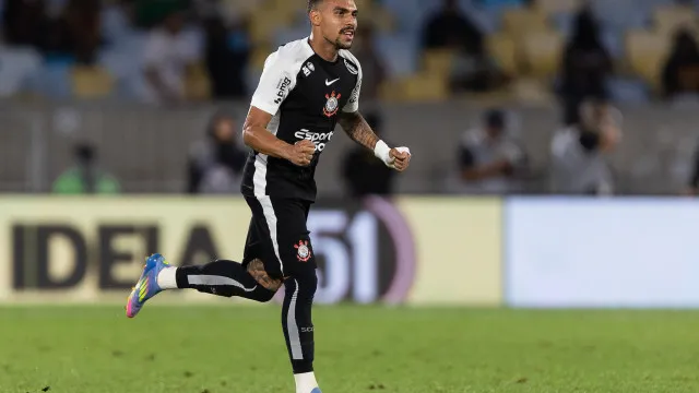 zenit-prepara-oferta-milionaria,-mas-matheuzinho-quer-ficar-no-corinthians