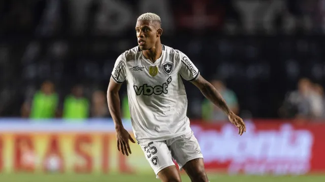 danilo-e-afastado-pelo-botafogo-apos-ausencia-contra-o-corinthians