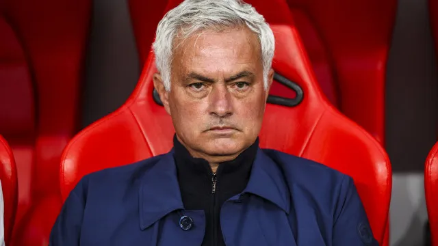 mourinho-acerta-retorno-ao-real-madrid-e-deixa-benfica-apos-8-meses