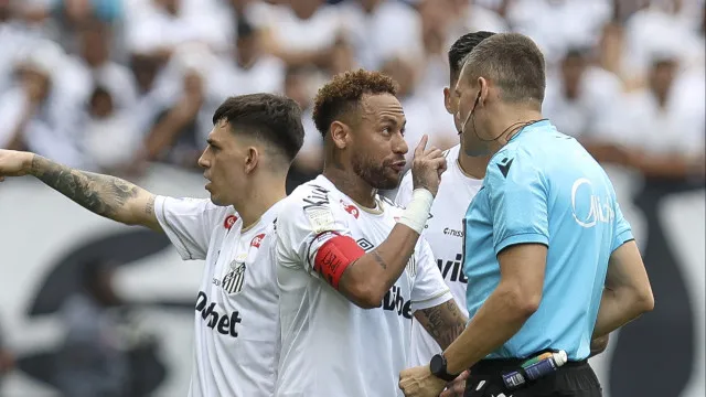 neymar-deixa-jogo-apos-erro-da-arbitragem-e-santos-e-atropelado-pelo-coxa