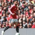 com-gol-de-matheus-cunha-e-homenagens-a-casemiro,-united-vence-pelo-ingles