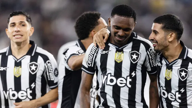 corinthians-e-botafogo-duelam-no-rio-para-se-afastar-da-zona-de-rebaixamento-do-brasileirao