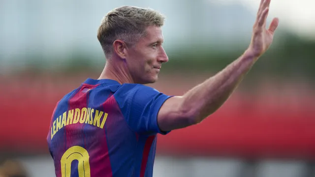 oficial:-lewandowski-confirma-saida-do-barcelona-com-mensagem-emocionante