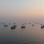 primeiros-navios-tanque-atravessam-estreito-apos-acordo-com-ira