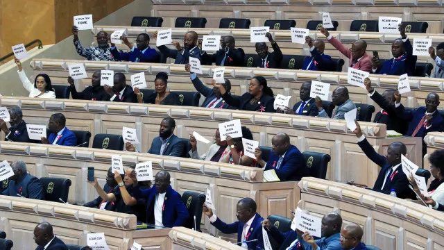 unita-pediu-revisao-de-quatro-artigos-da-constituicao-de-angola
