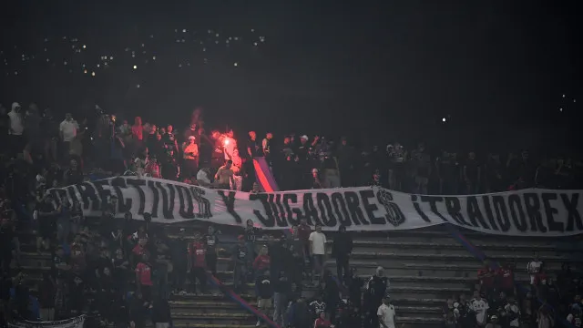 independiente-medellin-jogara-sem-torcida-apos-caos-em-jogo-com-flamengo
