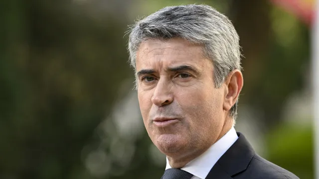 carneiro-defende-implementacao-do-registo-unico-de-saude