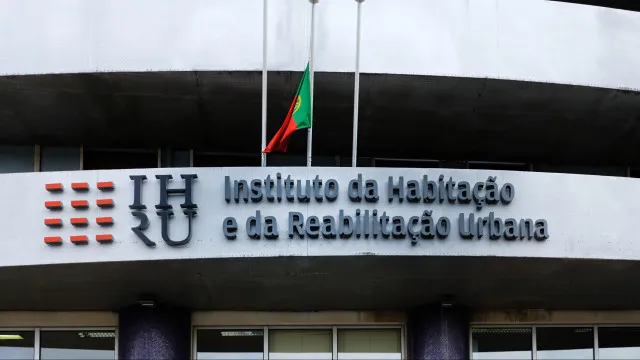 tem-um-inquilino-com-contrato-anterior-a-1990?-ha-nova-plataforma-do-ihru