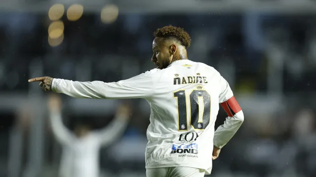 neymar-marca-em-‘despedida’-da-vila,-santos-vence-bragantino-e-escapa-do-z4