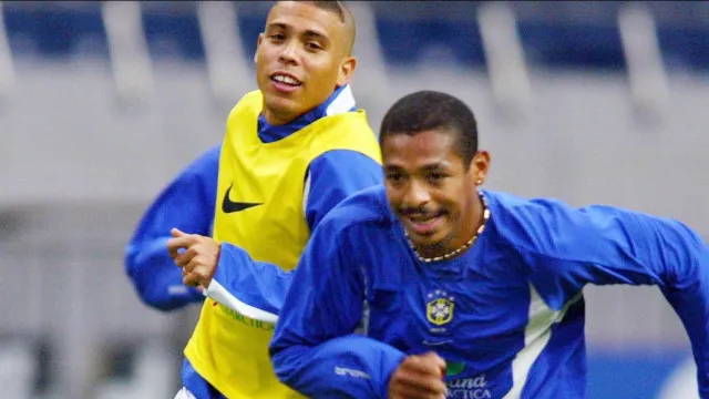 vampeta-diz-que-campeoes-de-2002-torcem-contra-o-brasil-na-copa-de-2026