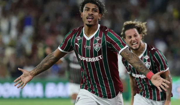 fluminense-empata-com-vitoria-no-fim;-torcedores-xingam-zubeldia