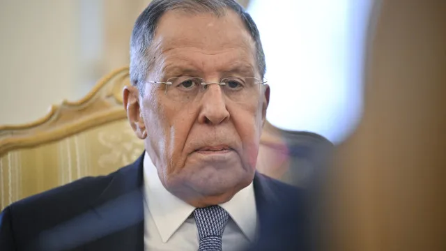 politico-recusou-publicar-artigo-de-lavrov-sobre-ue-e-ucrania.-o-que-diz?