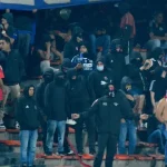 conmebol-cancela-medellin-x-flamengo-apos-tumulto-e-tentativas-de-invasoes