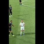 provocado-com-gritos-por-messi,-cristiano-ronaldo-reage-com-danca;-veja