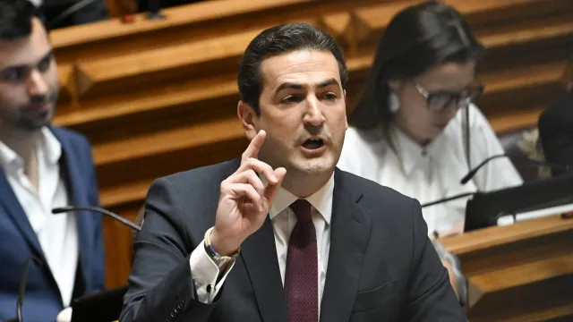 psd-propoe-ao-chega-comissao-sobre-ss-e-rejeita-demissao-da-ministra