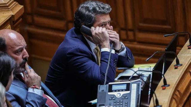 chega-“nao-se-vende,-nem-verga”-apos-votar-contra-reforma-laboral