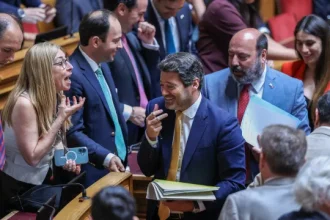 chega-junta-se-a-esquerda-e-chumba-reforma-laboral-do-governo