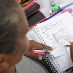 ibge:-pais-tem-8,4-milhoes-de-analfabetos,-menor-numero-desde-2016