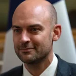 franca-nega-ter-cedido-a-teerao-ao-nao-autorizar-marcha-da-oposicao
