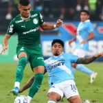 palmeiras-vence-fora,-reassume-lideranca-do-grupo-e-respira-na-libertadores