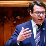 ps-acusa-governo-de-atuar-como-“agente-imobiliario-invertido”