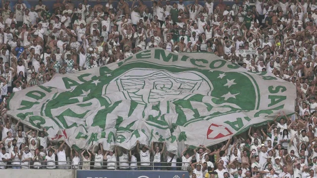 palmeiras-e-denunciado-por-invasao-de-‘hulk’,-e-santos,-por-atraso