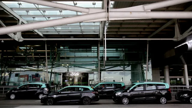 amt-suspende-por-60-dias-aplicacao-de-regulamento-tarifario-do-taxi