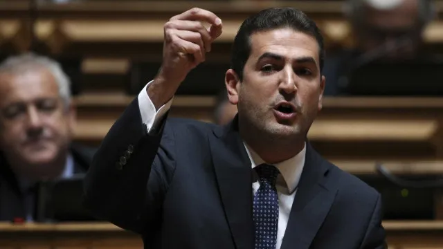 psd-vai-travar-futuros-pedidos-do-pan-no-parlamento