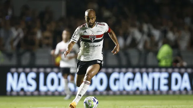 lucas-e-banco-contra-bahia,-e-sao-paulo-traca-‘plano’-para-idolo-ir-a-campo