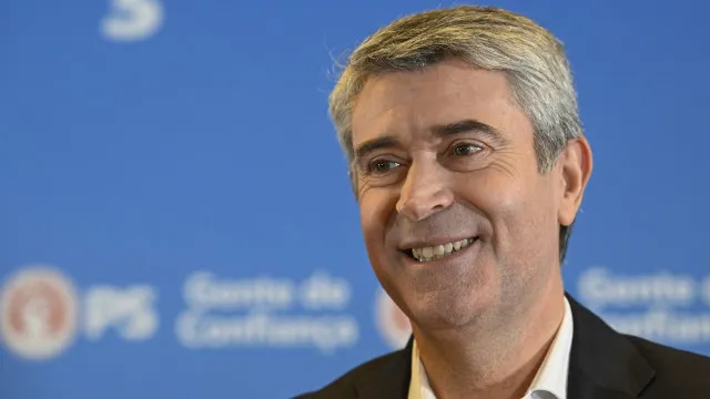 carneiro-diz-que-governo-esta-“de-costas-voltadas”-para-economia-do-mar