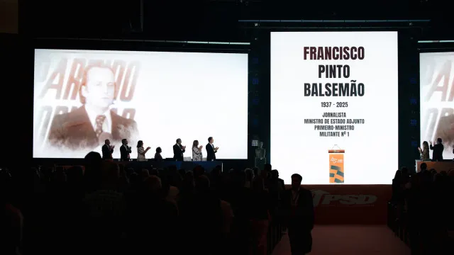 sociais-democratas-homenageiam-figuras-do-partido-ja-mortas
