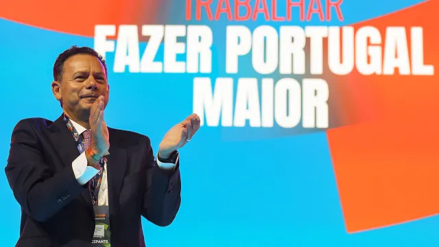 “como-se-viu,-as-oposicoes-vibram-com-politiquice-e-destratam-a-mudanca”