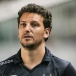 elano-revela-visita-a-robinho-e-diz:-‘neymar-nao-esta-feliz’