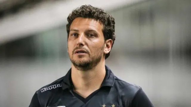 elano-revela-visita-a-robinho-e-diz:-‘neymar-nao-esta-feliz’