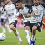 corinthians-de-diniz-joga-bem,-bate-penarol-e-encaminha-vaga-na-libertadores