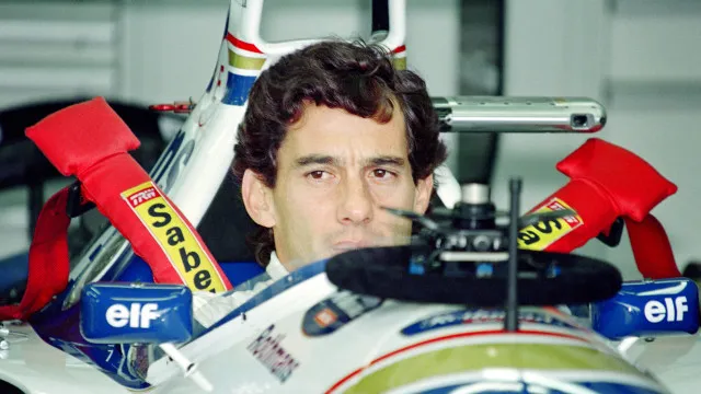 ayrton-senna-morreu-ha-32-anos:-relembre-32-momentos-do-idolo-brasileiro